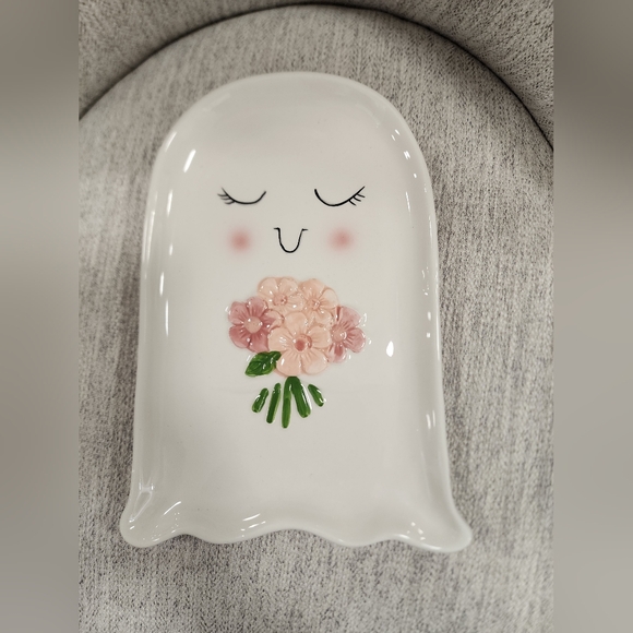 Other - Cute Ghost Trinket Dish with Flowers